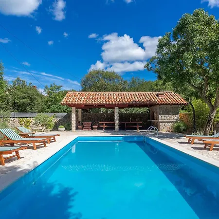 2 Bedroom In * Pinezici (Krk)