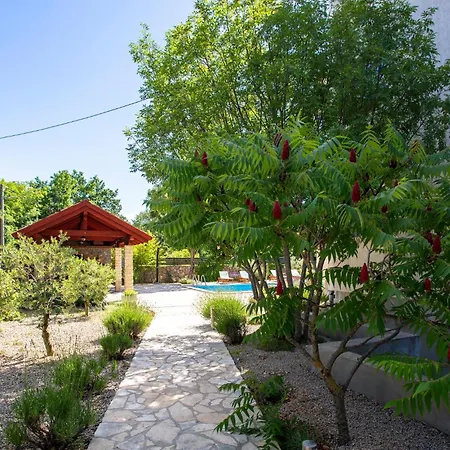 Apartment Cozy In With Swimming Pool *